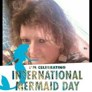 Meet your Posher, Pam